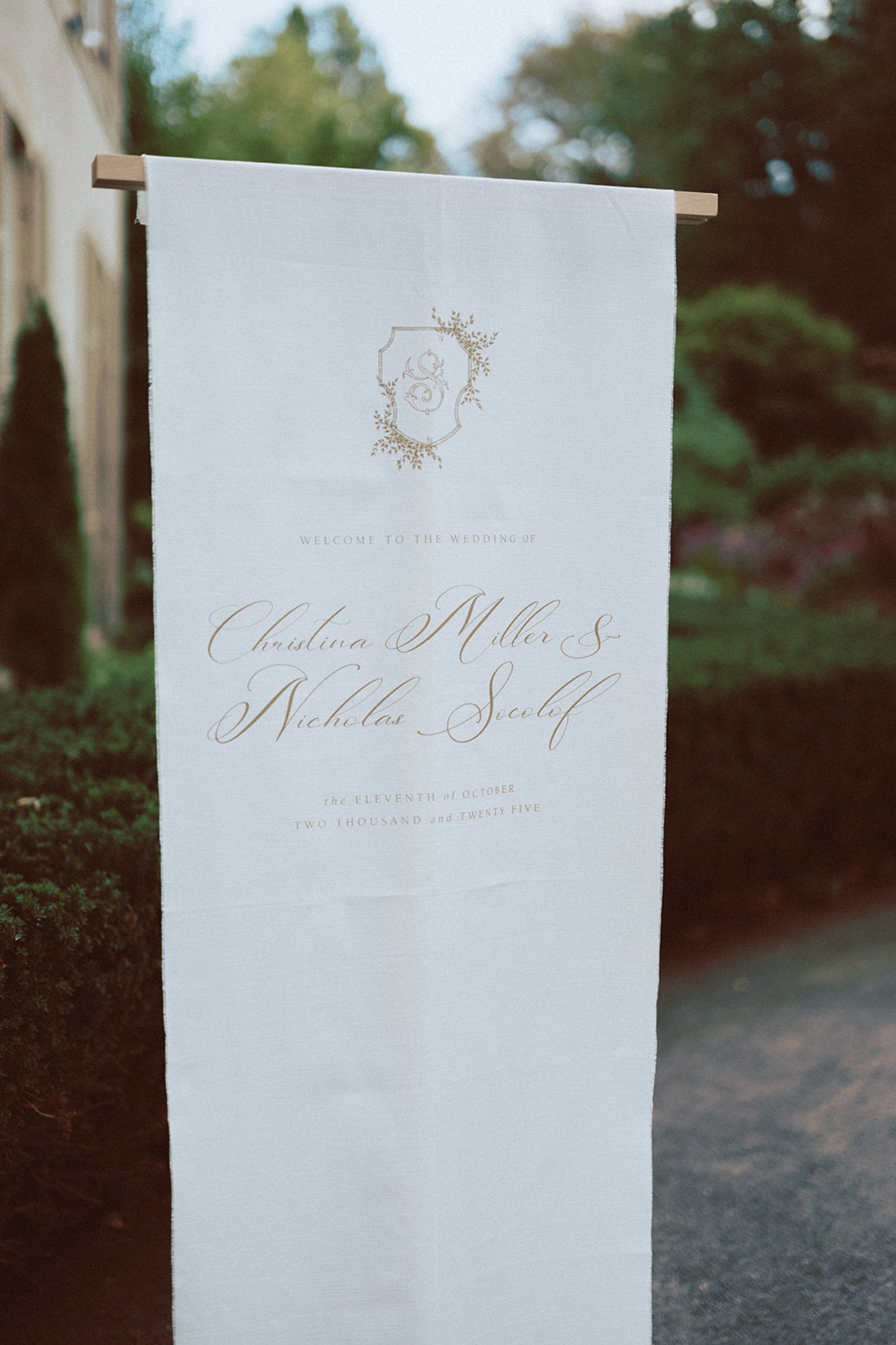 Cotswolds Linen Welcome Sign – Smith & The Magpie