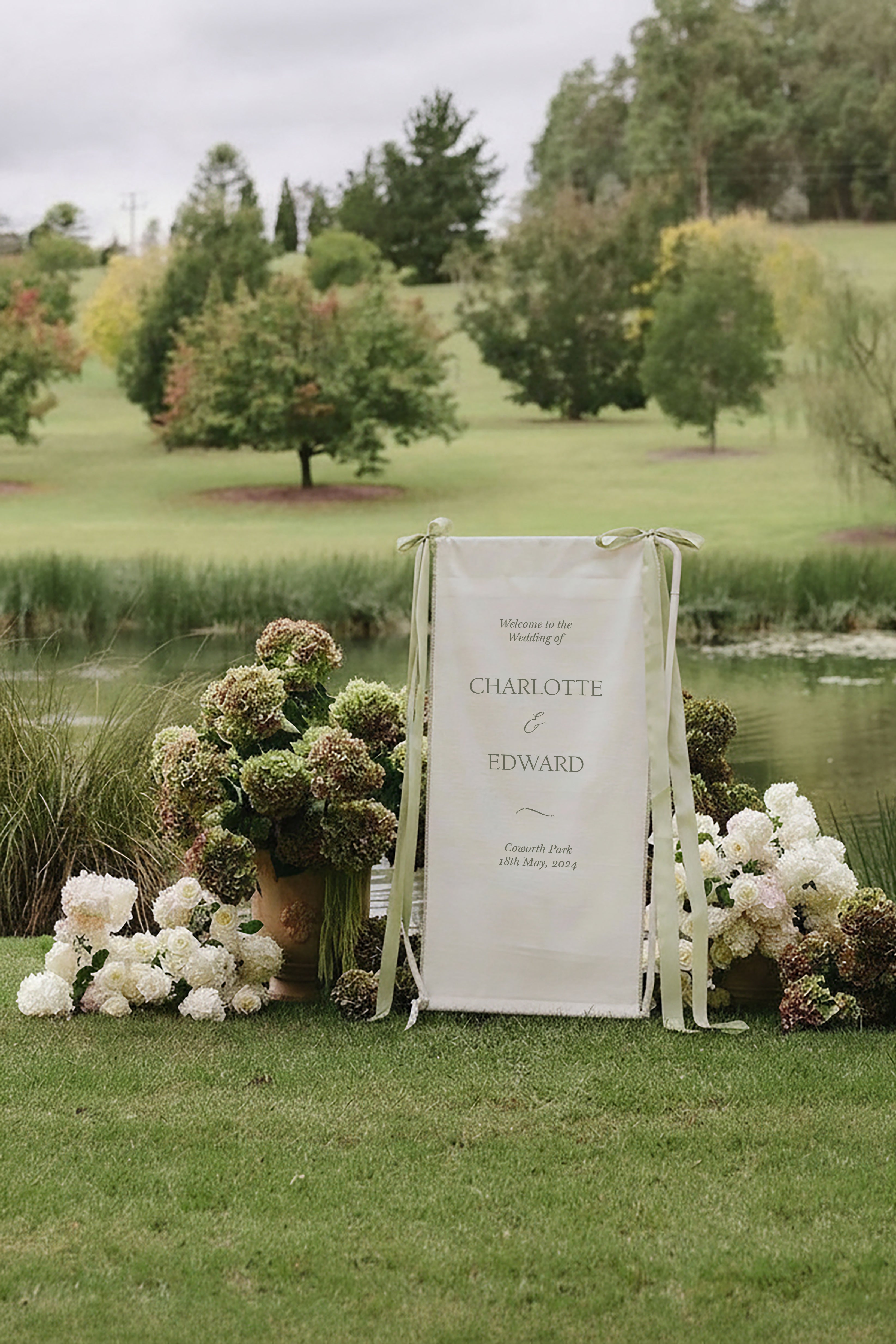Daylesford Linen Welcome Sign - Serif II – Smith & The Magpie
