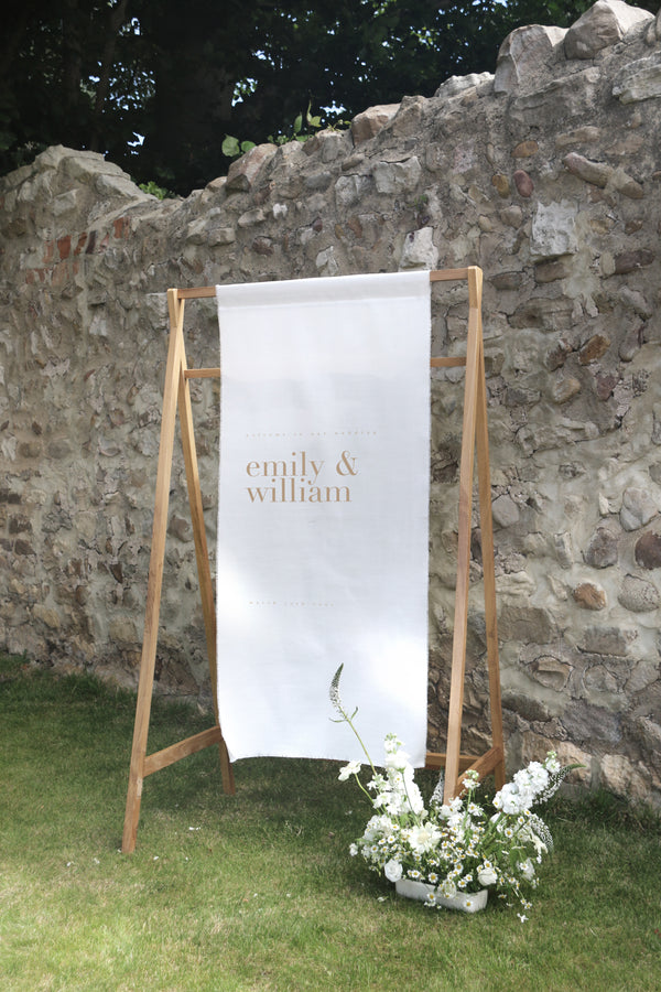 August Linen Welcome Sign